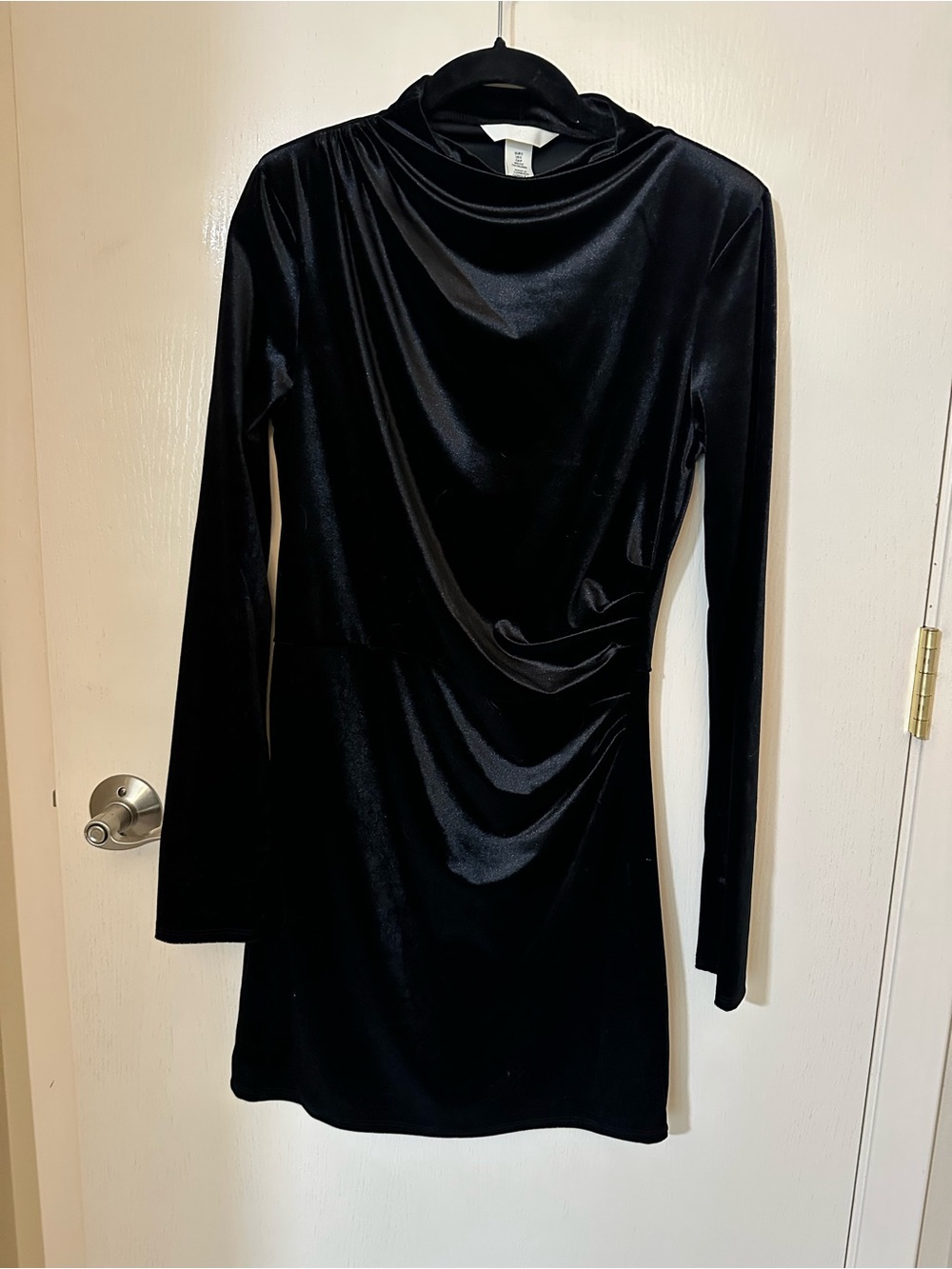 NWT H&M Black Velvet Long-Sleeve Draped Mini Dress